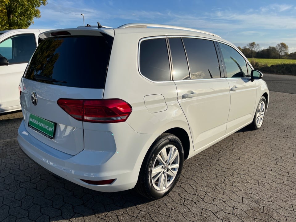 VW Touran 2,0 TDi 150 Highline DSG Van 5d