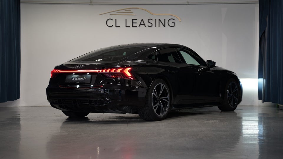 Audi e-tron GT quattro 4d