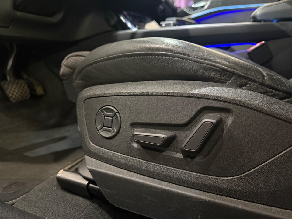 Audi e-tron 50 S-line quattro 5d