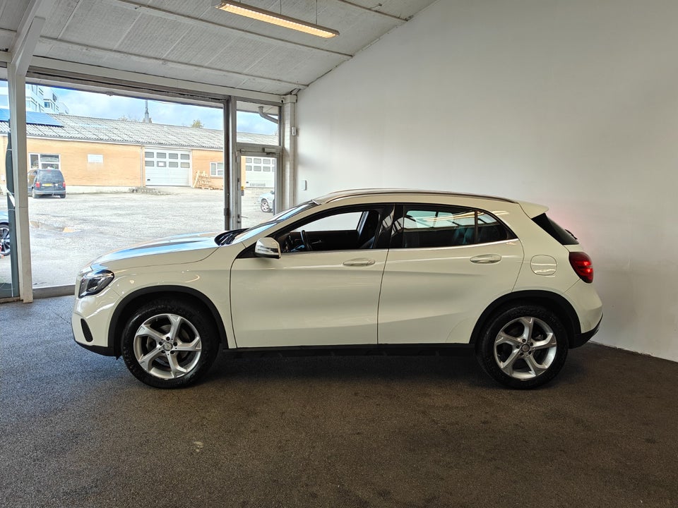 Mercedes GLA200 1,6 aut. 5d