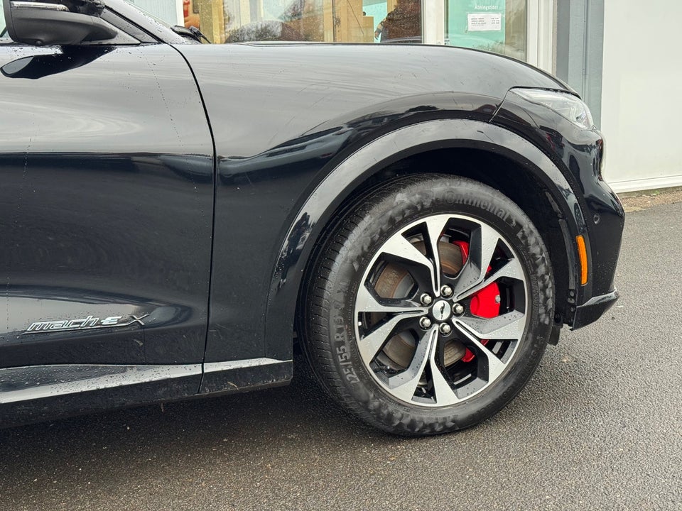 Ford Mustang Mach-E 98 Premium Extended Range 5d