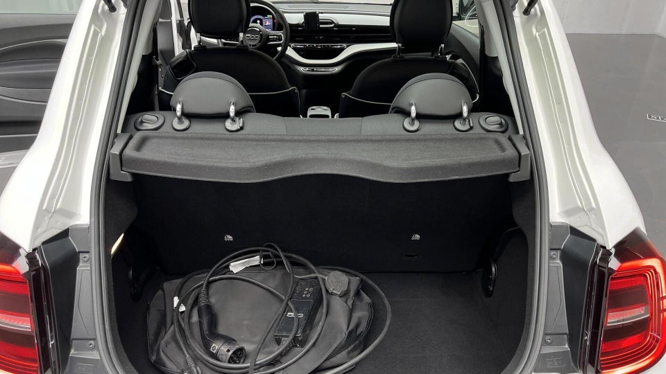 Fiat 500e 24 Action 3d