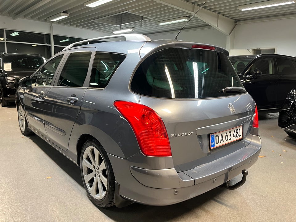 Peugeot 308 1,6 e-HDi 112 Sportium SW 7prs 5d