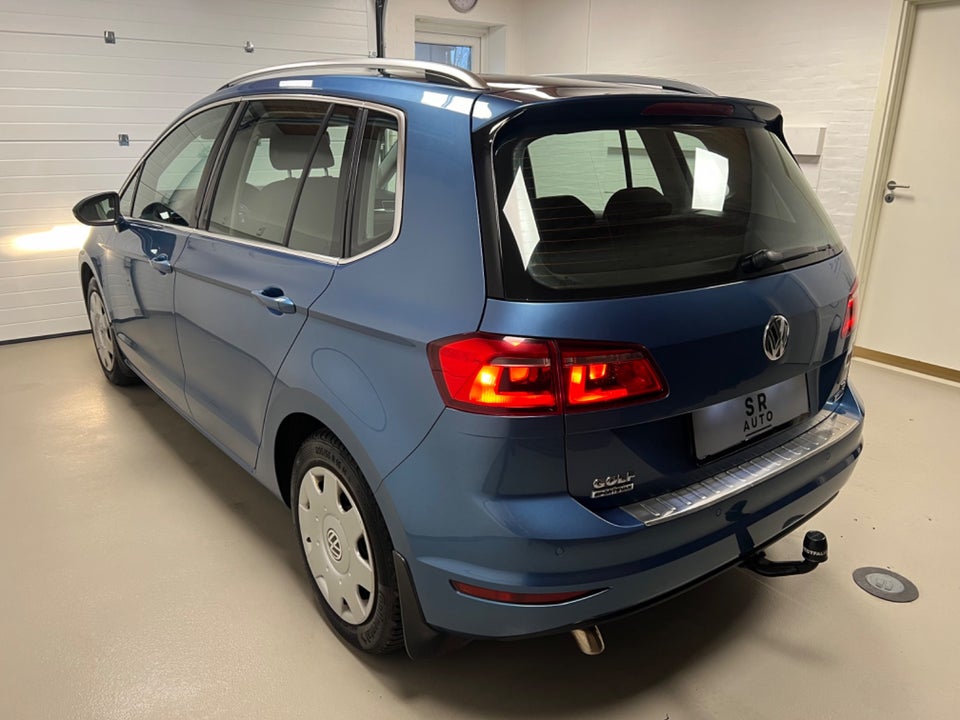 VW Golf Sportsvan 1,6 TDi 110 Highline BMT 5d