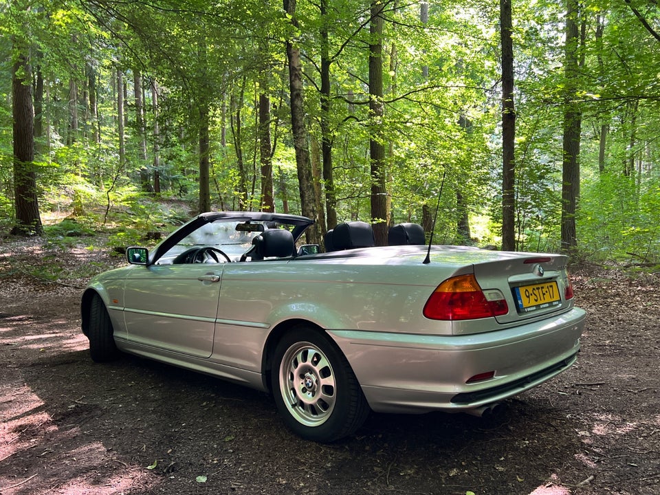 BMW 320Ci 2,2 Cabriolet 2d