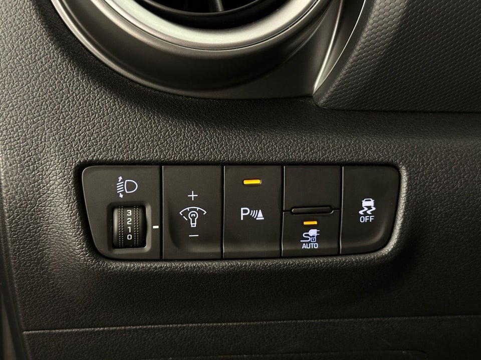 Hyundai Kona 39 EV Essential 5d