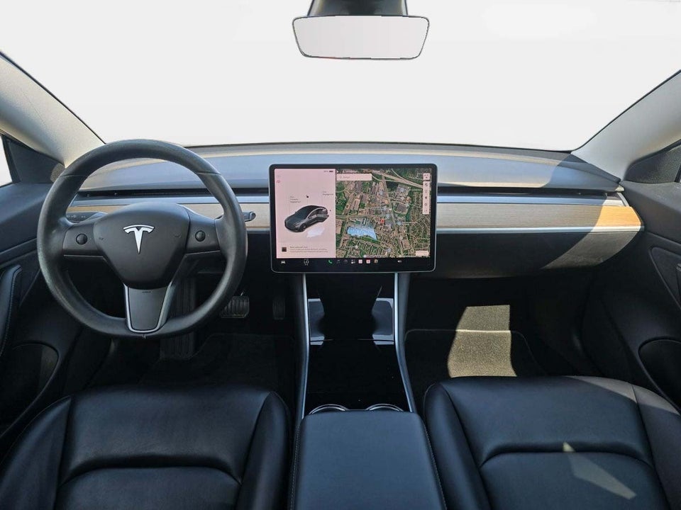 Tesla Model 3 Long Range AWD 4d