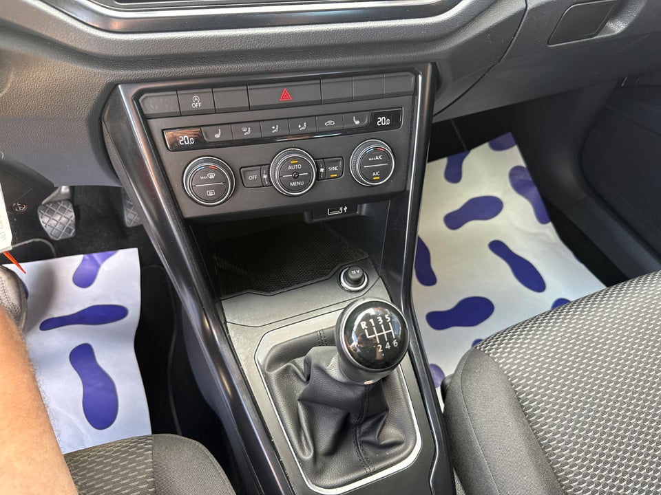 VW T-Roc 1,0 TSi 115 City 5d