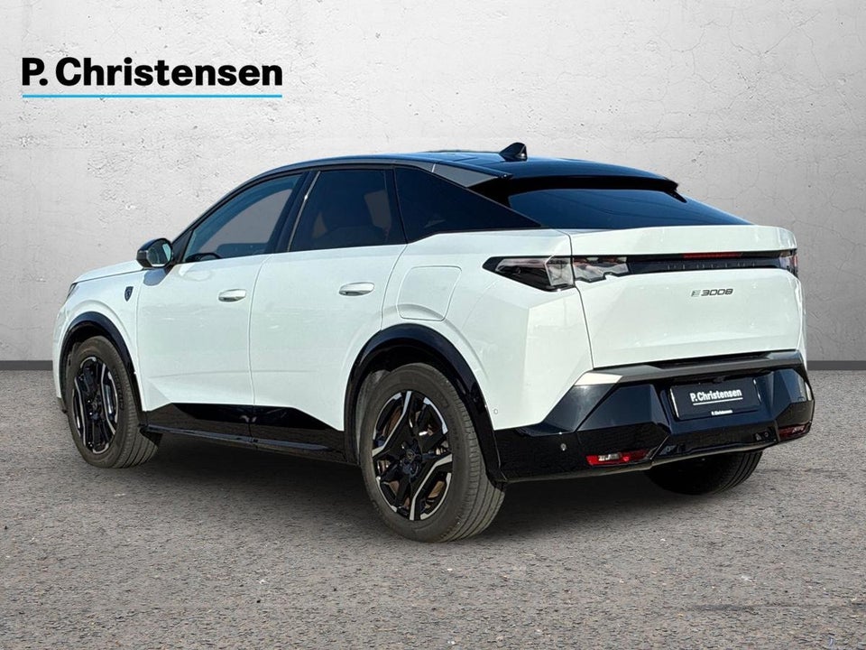 Peugeot e-3008 77 GT Pack 5d