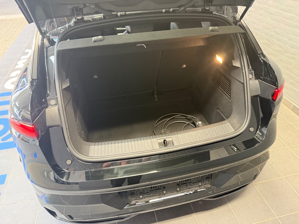 Renault Megane E-Tech 60 Techno 5d