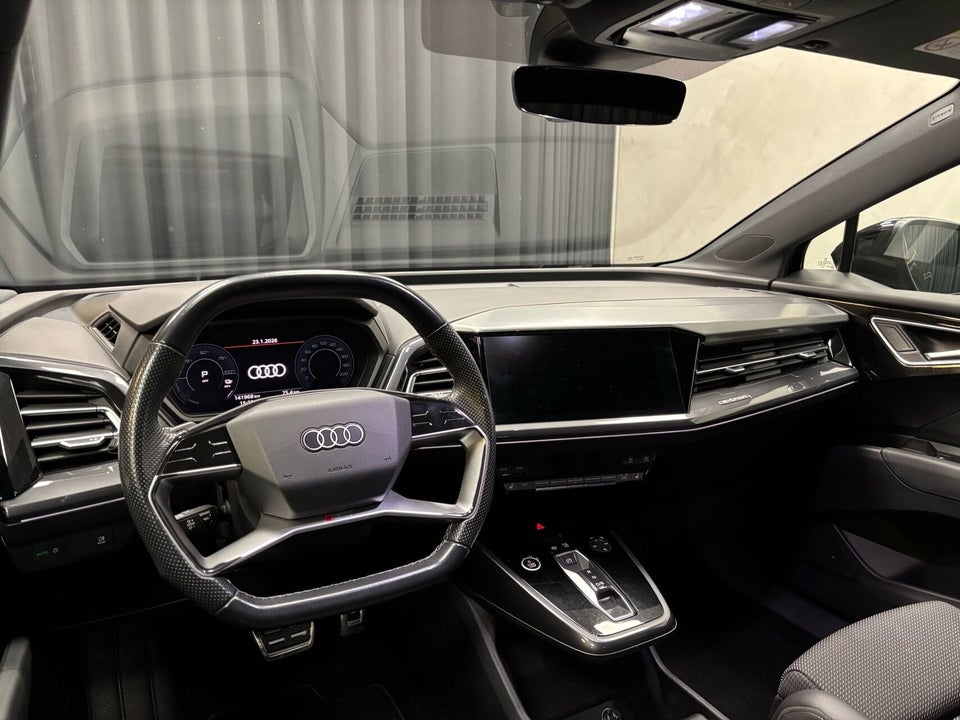 Audi Q4 e-tron 40 S-line 5d