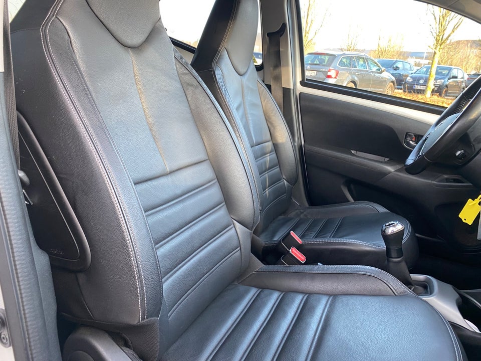 Toyota Aygo 1,0 VVT-i x-clusiv 5d