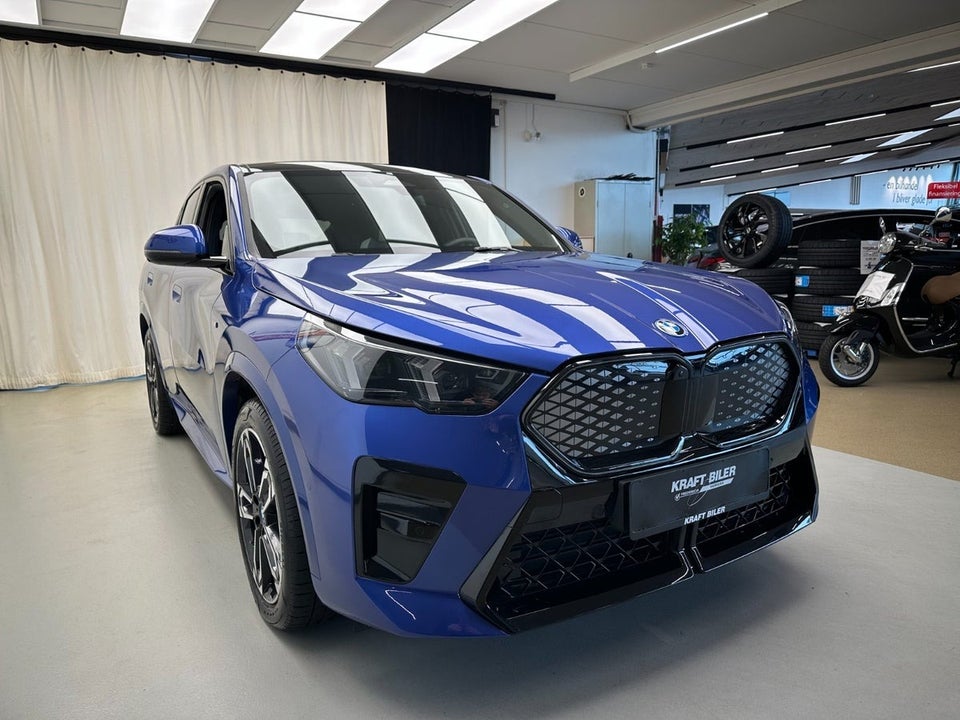 BMW iX2 eDrive20 M-Sport 5d