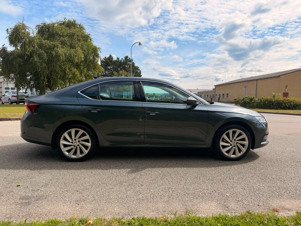 Skoda Octavia 1,4 TSi iV Plus DSG 5d