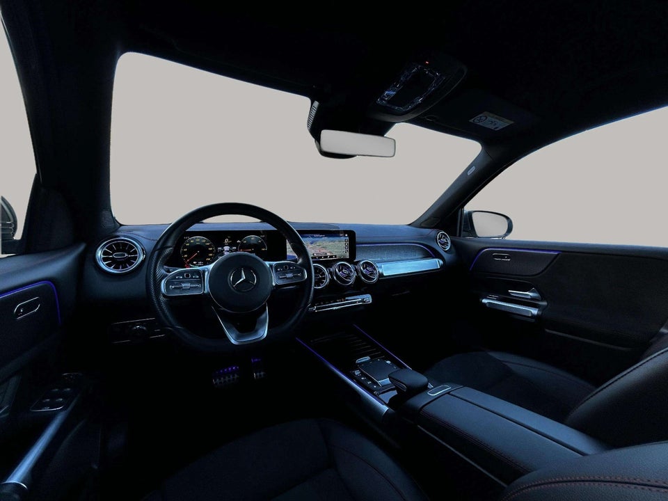 Mercedes EQB250 AMG Line 5d