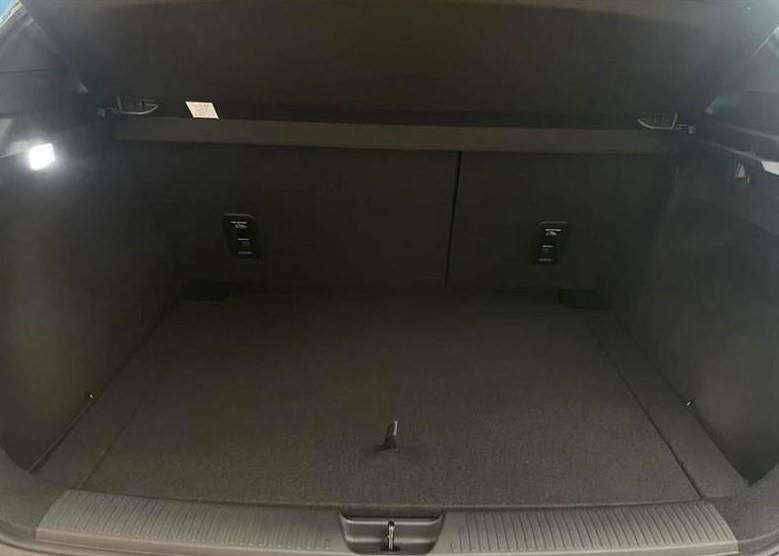 MG MG4 77 Luxury Extended Range 5d