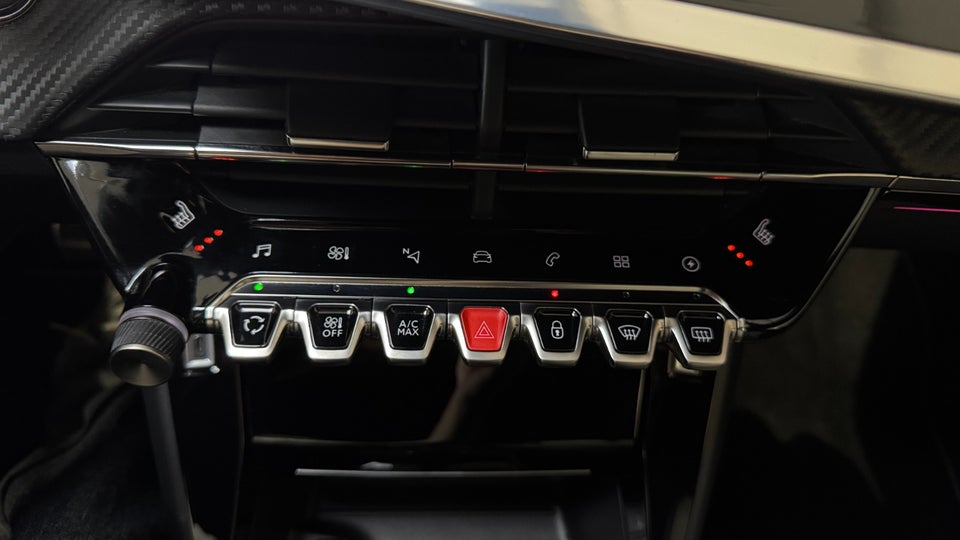 Peugeot e-208 50 GT 5d