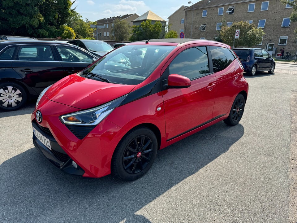 Toyota Aygo 1,0 VVT-i x-sky 5d