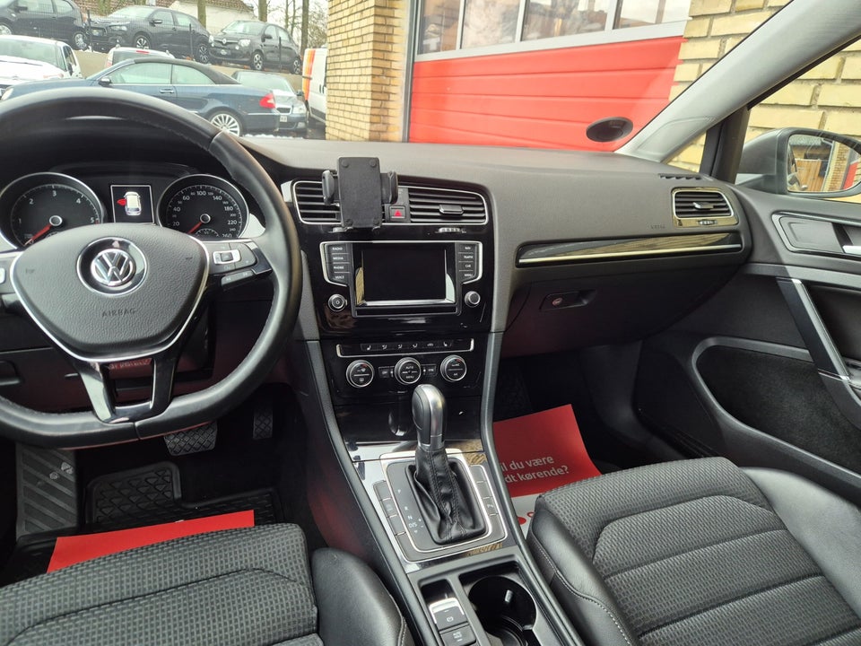 VW Golf VII 1,6 TDi 105 Highline Variant BMT 5d