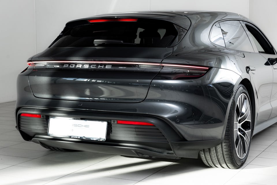 Porsche Taycan Sport Turismo 5d