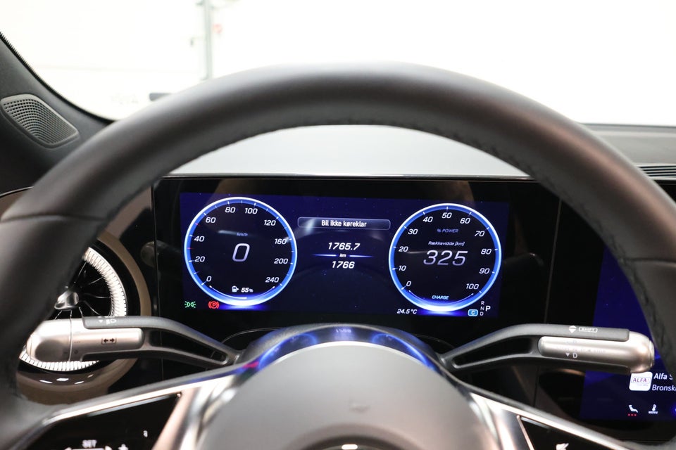 Mercedes CLA350 EQ 4Matic 4d