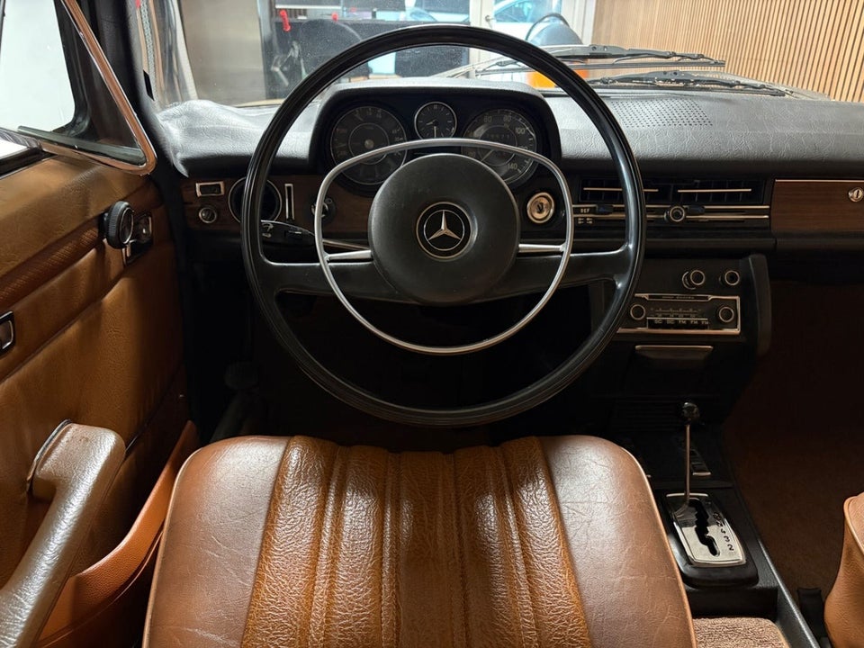 Mercedes 250 CE 2,5 Coupé aut. 2d