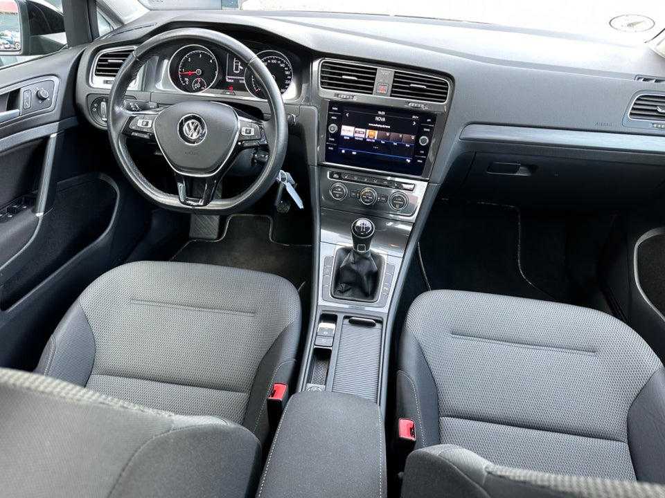 VW Golf VII 1,6 TDi 115 Comfortline Van 5d