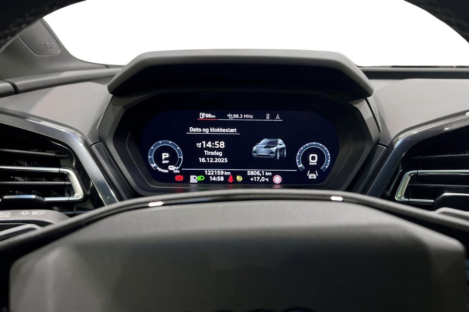 Audi Q4 e-tron 50 S-line quattro 5d