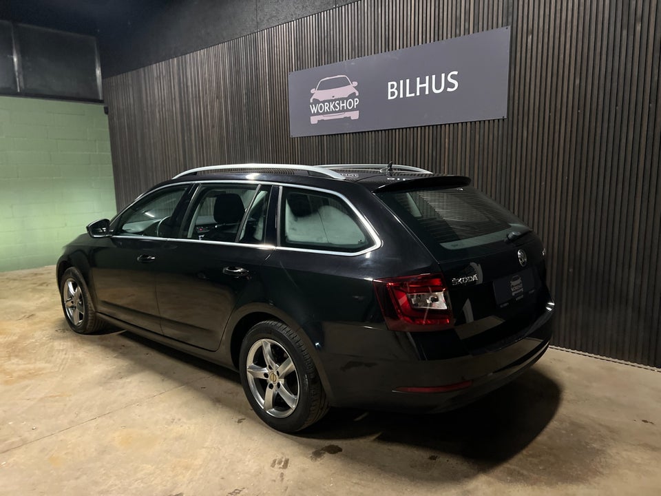 Skoda Octavia 2,0 TDi 150 Style Combi DSG 5d