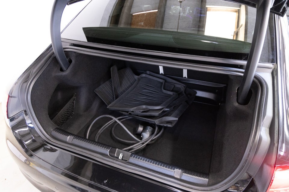 Mercedes EQE350 AMG Line 4d