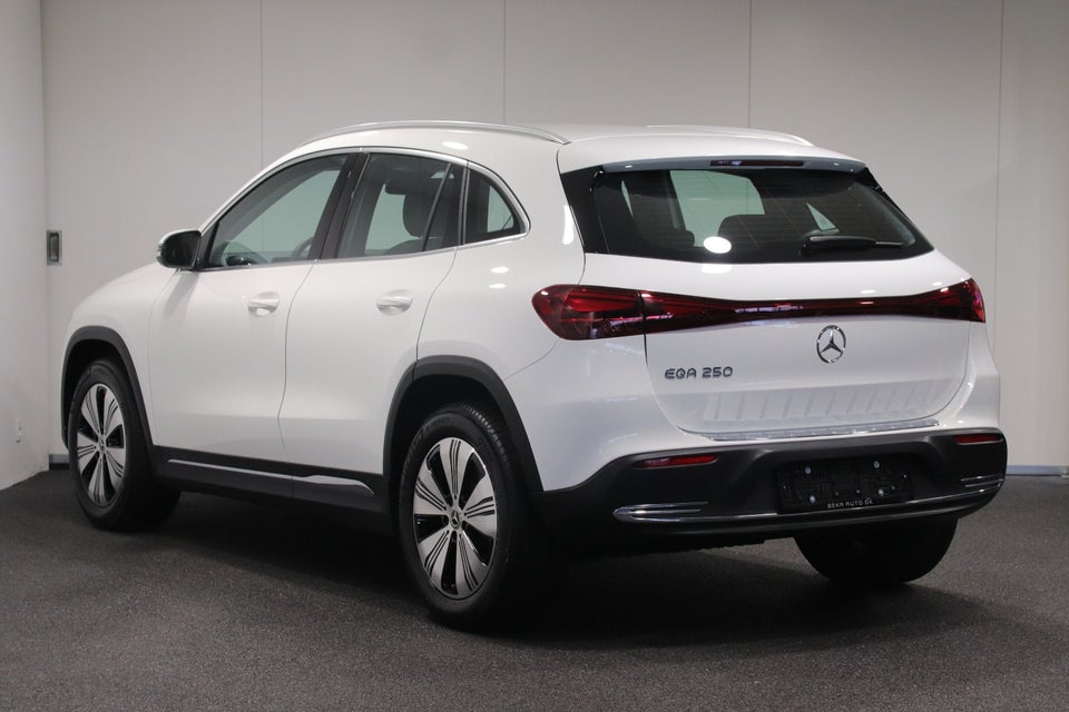 Mercedes EQA250 Progressive 5d