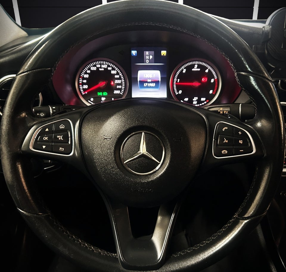 Mercedes C220 d 2,2 AMG Line stc. aut. 5d