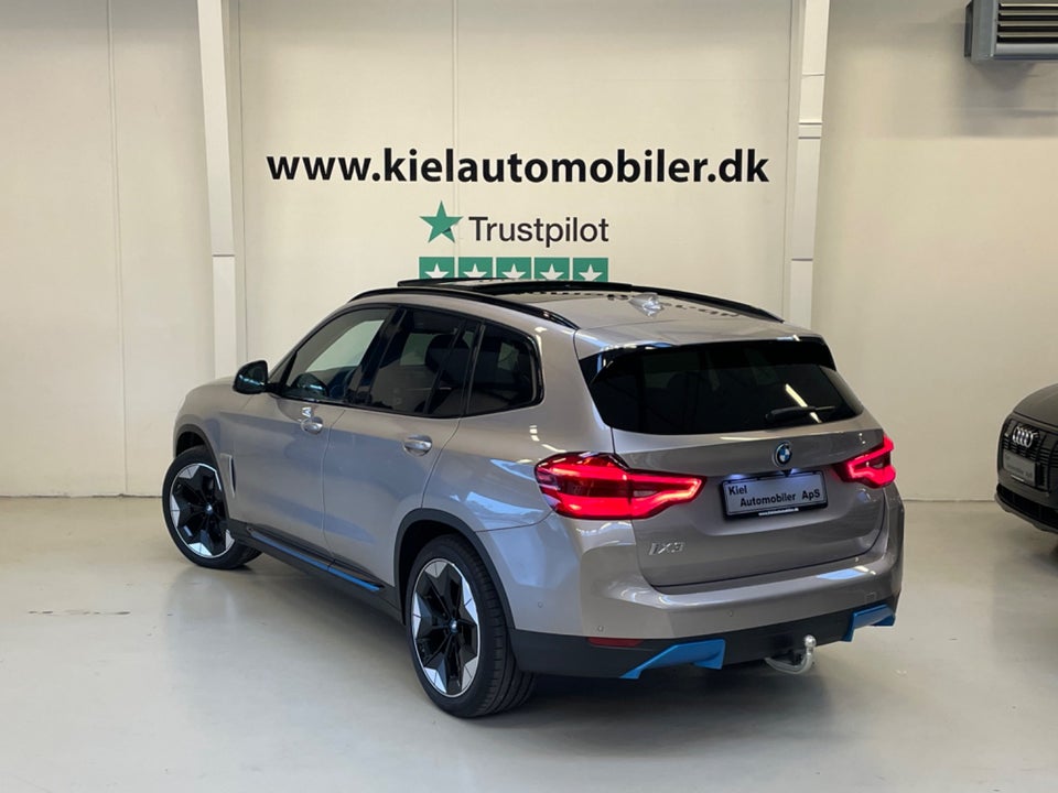 BMW iX3 Charged 5d