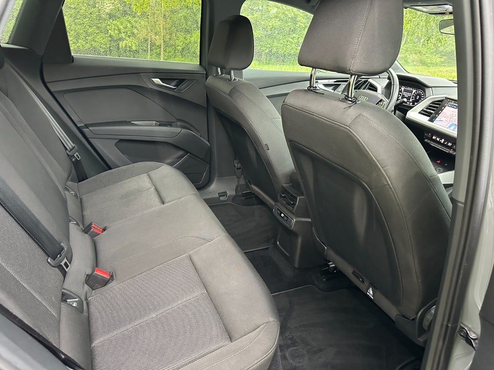 Audi Q4 e-tron 35 Advanced 5d