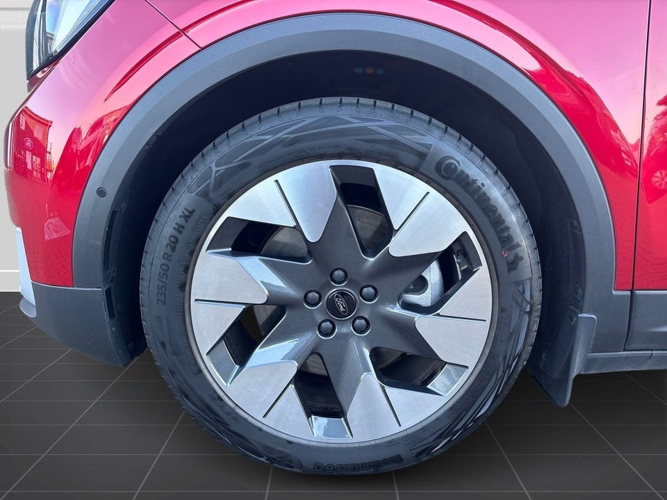 Ford Explorer 82 Premium Extended Range 5d