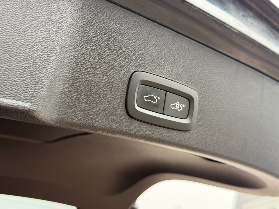 Volvo XC40 ReCharge Core 5d