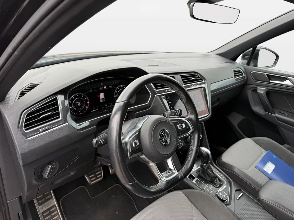 VW Tiguan 2,0 TSi 220 R-line DSG 4Motion 5d