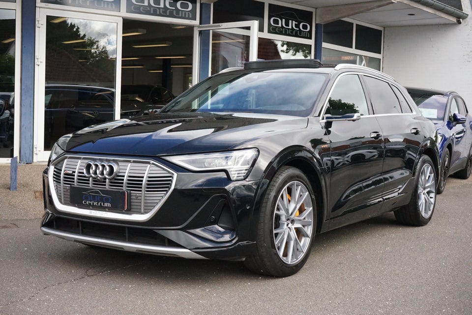 Audi e-tron 50 S-line quattro 5d