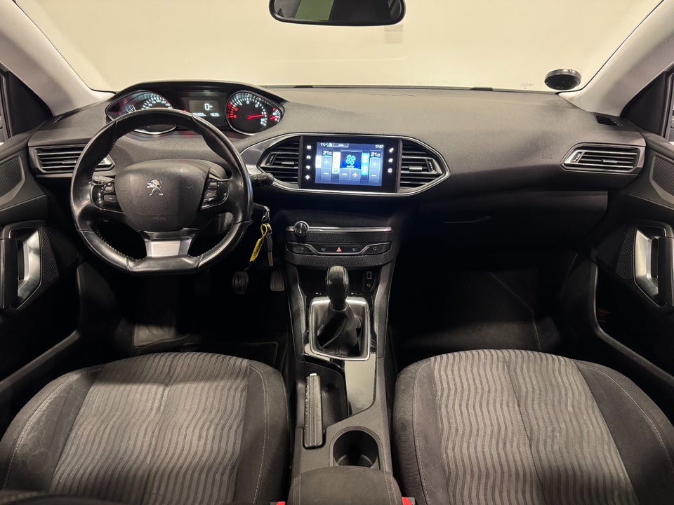Peugeot 308 1,6 HDi 92 Active 5d