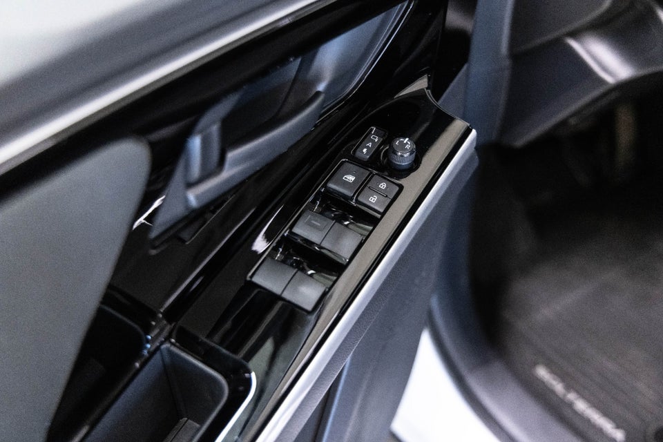 Subaru Solterra 71 Limited 5d