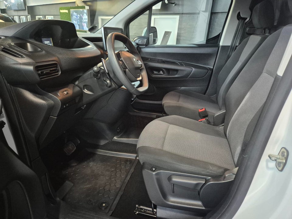 Peugeot Partner 1,5 BlueHDi 130 L1V1 Ultimate EAT8 Van