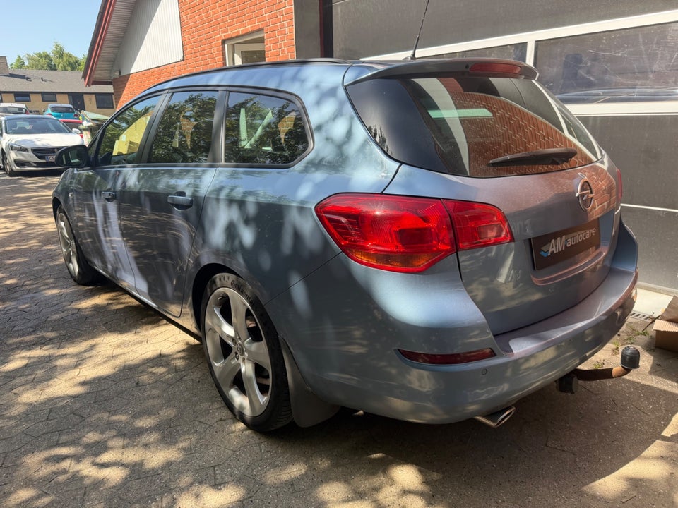 Opel Astra 1,4 T 140 Sport Sports Tourer 5d