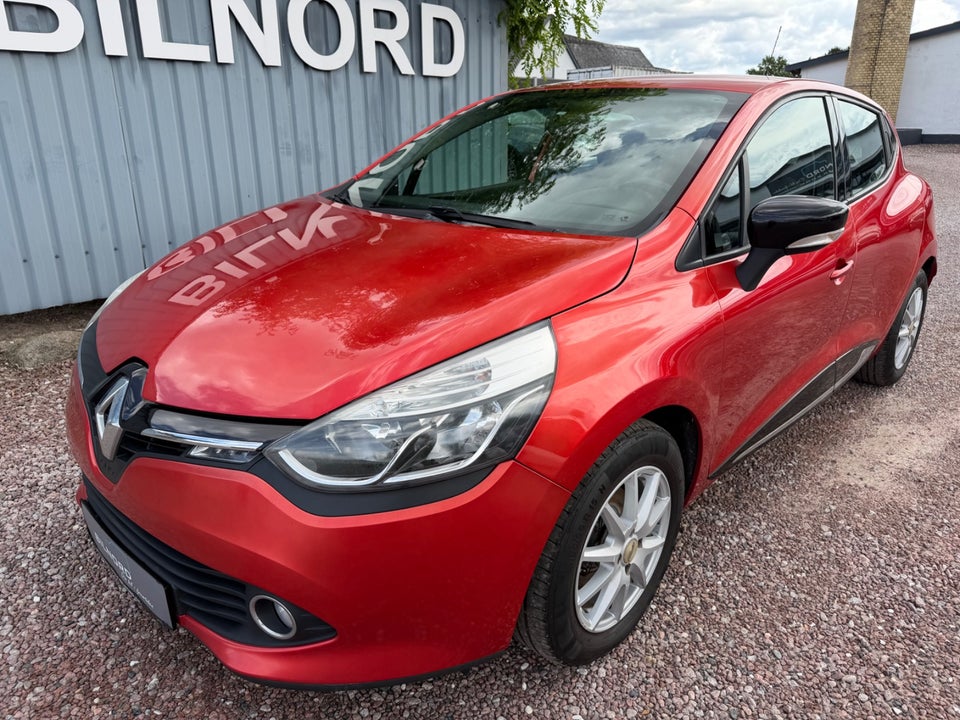 Renault Clio IV 0,9 TCe 90 Expression 5d