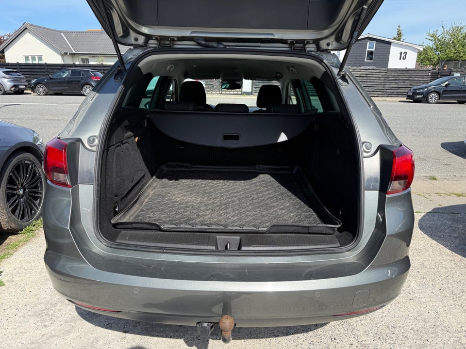 Opel Astra 1,6 CDTi 136 Enjoy Sports Tourer 5d