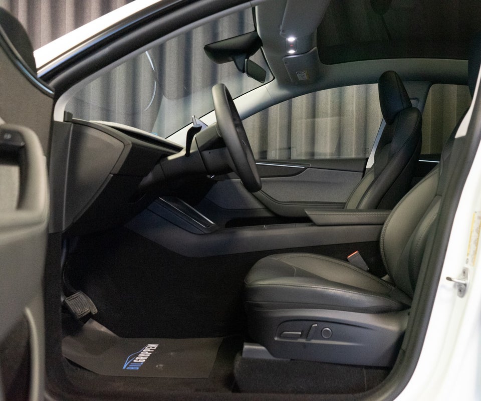 Tesla Model Y Premium Long Range AWD 5d