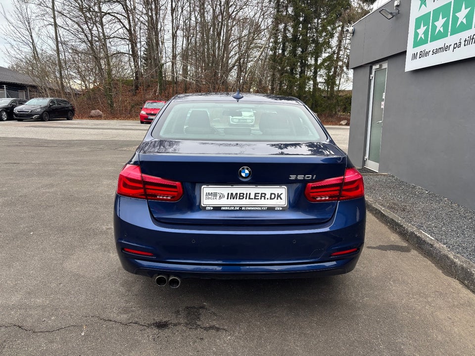 BMW 320i 2,0 aut. 4d