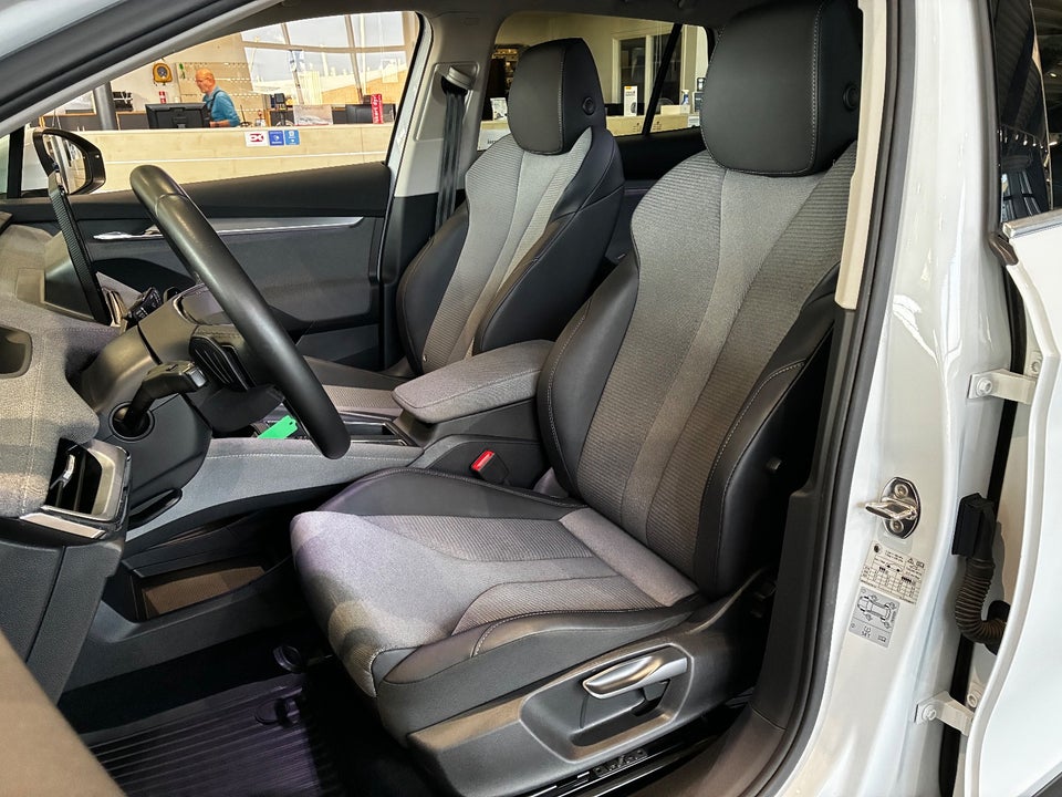 Skoda Enyaq 80 iV Loft 5d