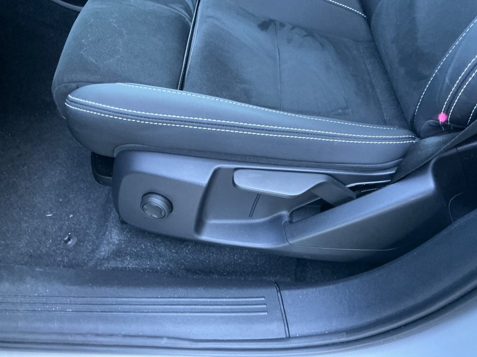 Volvo C40 P8 ReCharge Twin First Edition 5d