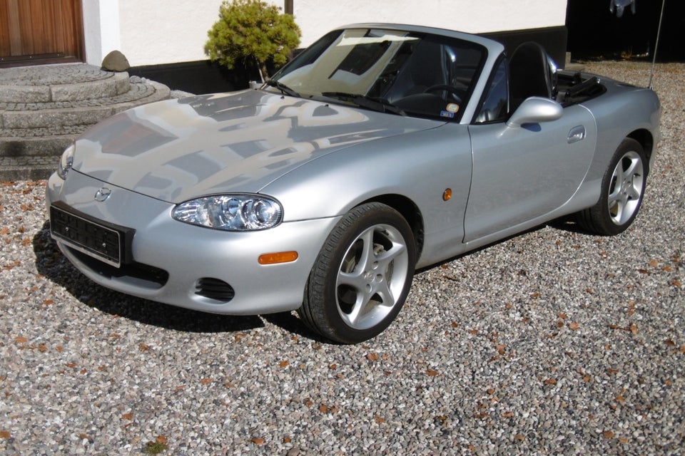 Mazda MX-5 1,8i  2d