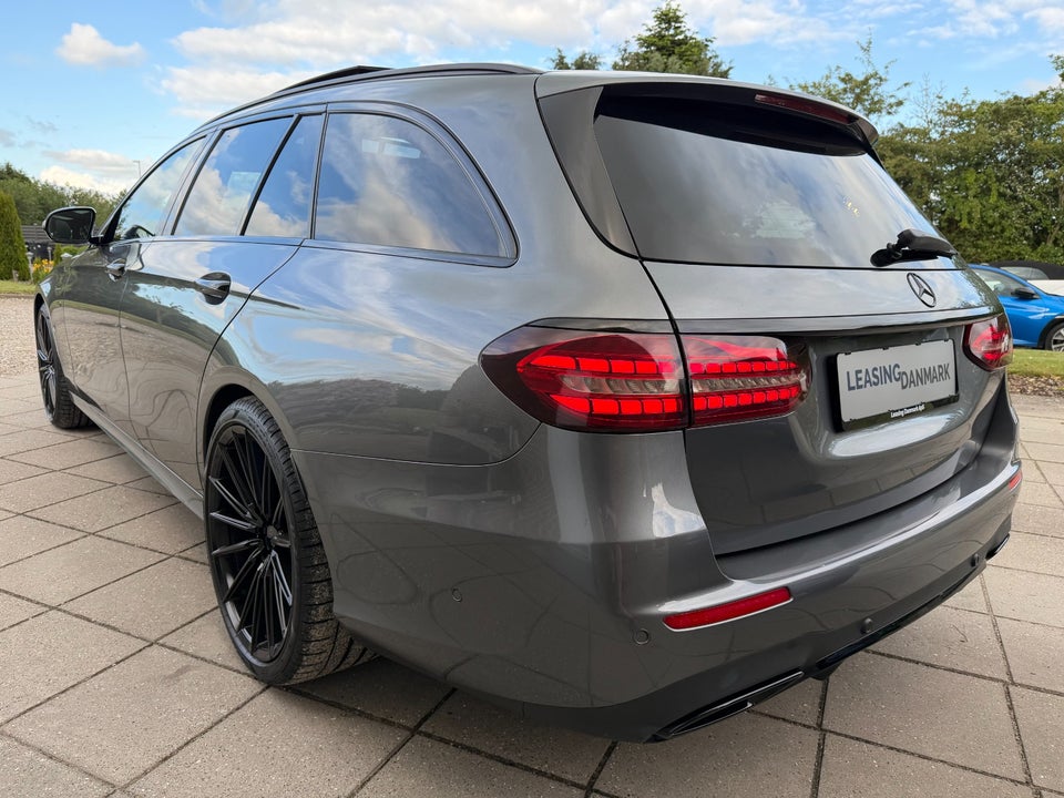 Mercedes E300 de 2,0 AMG Line stc. aut. 4Matic 5d